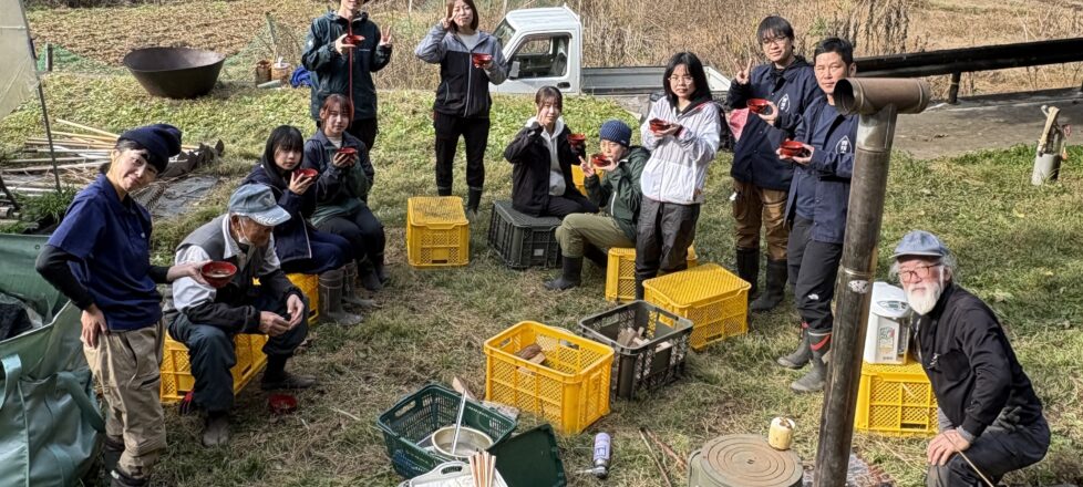 【活動報告】11/8(土) 畑で秋の味覚 ~大豆の脱穀&蕎麦の脱穀~ 【活動報告】11/8(土) 畑で秋の味覚 ~大豆の脱穀&蕎麦の脱穀~